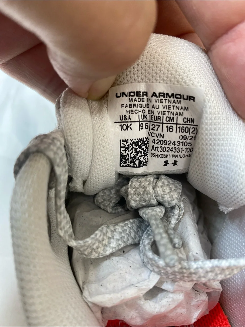 Under Armour Kids Glyde Softball Cleats Size 10K White